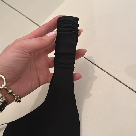 Brand new Zara dress. - Picture 3 of 9